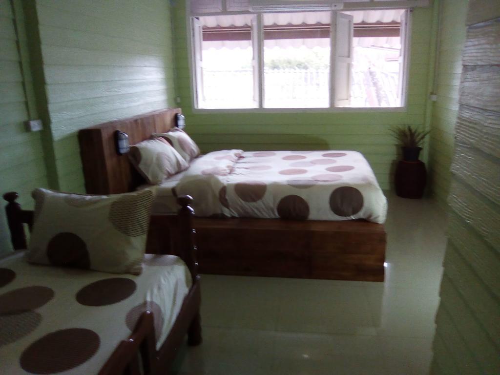La Rivetta Bangkok Hostel Bagian luar foto